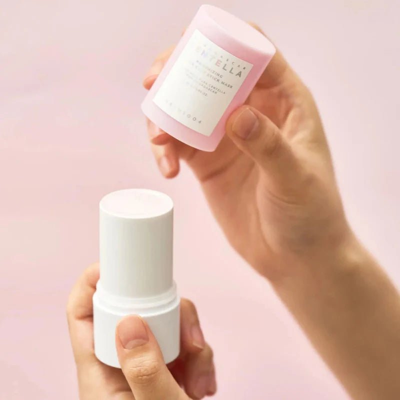 SKIN1004 - Madagascar Centella Poremizing Quick Clay Stick Mask - Maska w Sztyfcie z Glinką - 27g - GLOW+CARE